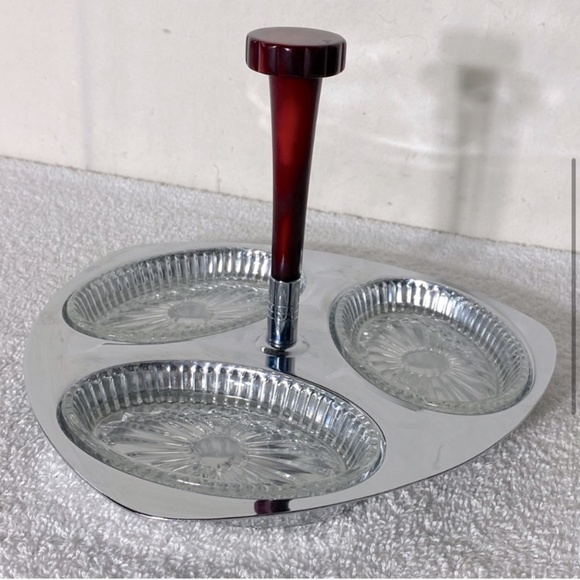 Vintage Glo Hill Gourmates Chrome Serving Tray W Bakelite Handle & Glass Dishes - Picture 4 of 15
